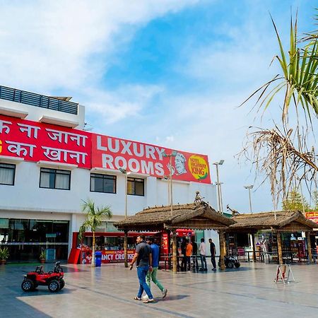Hotel Highway King Behror Εξωτερικό φωτογραφία