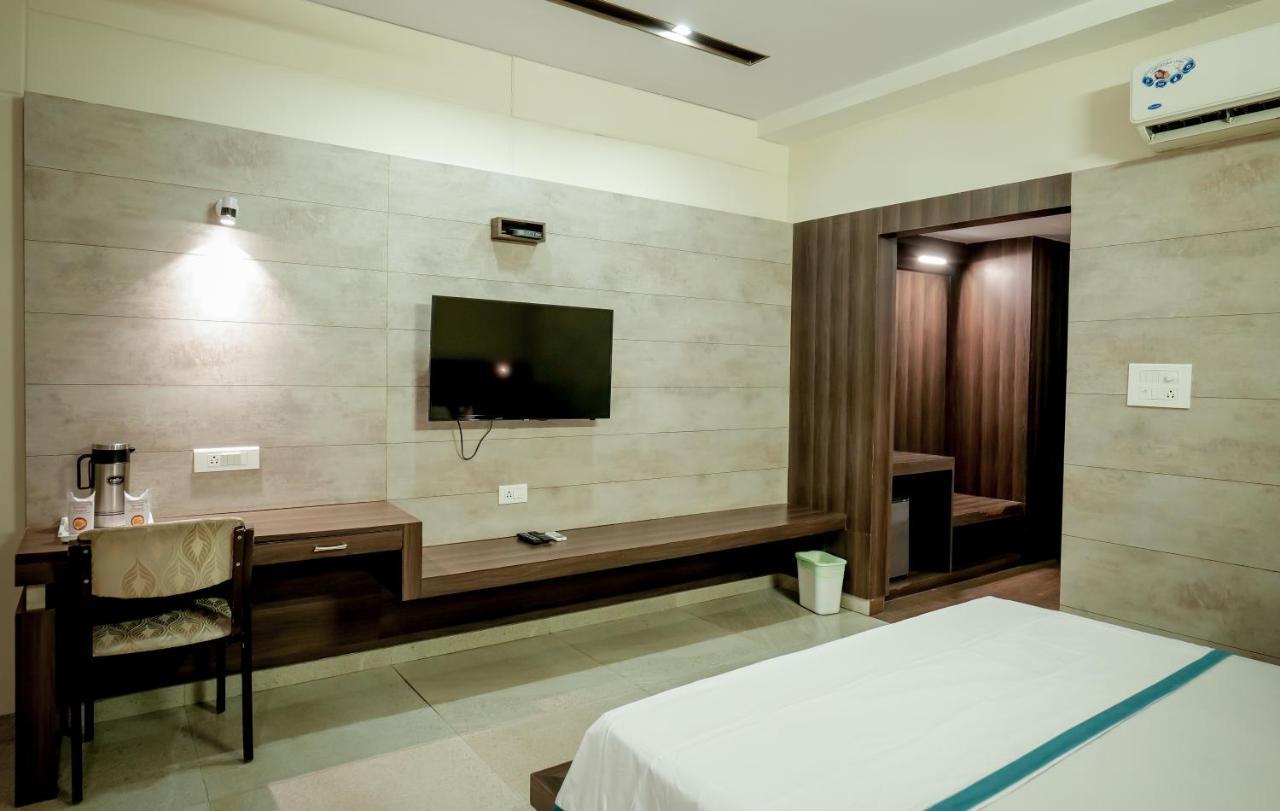 Hotel Highway King Behror Εξωτερικό φωτογραφία