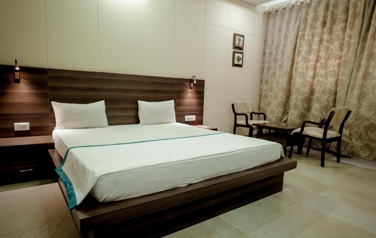 Hotel Highway King Behror Εξωτερικό φωτογραφία