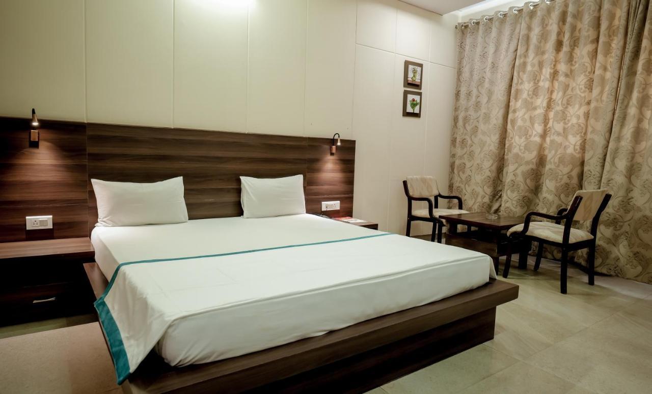 Hotel Highway King Behror Εξωτερικό φωτογραφία